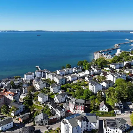 Gustavia Auguste Apartament *